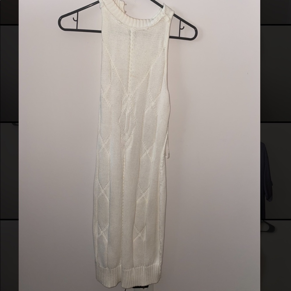 White knit tight dress